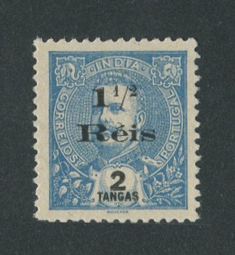 1900 - Afinsa nº 166e. D. Carlos I com sobrecarga. Selo de 1 1/2r/2T novo sem goma. SOBRECARGA II. Em boas condições.