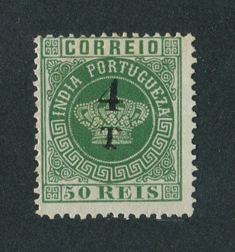 1881- Afinsa nº 104. Coroa com sobretaxa. Selo de 4t/50r novo sem goma como emitido. Denteado 12 1/2. Em boas condições.