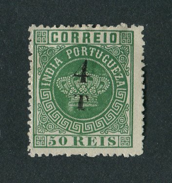 1881- Afinsa nº 104a. Coroa com sobretaxa. Selo de 4T/50r novo sem goma como emitido. Denteado 13 1/2. Em boas condições.