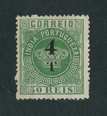 1881- Afinsa nº 104a. Coroa com sobretaxa. Selo de 4T/50r novo sem goma como emitido. Denteado 13 1/2. Em boas condições.