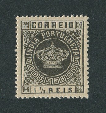 1882 - Afinsa nº 115h. Tipo Coroa. Selo de 1 1/2r novo COM CHARNEIRA (*) e goma original. Tipo II. Denteado 13 1/2. Em boas condições.