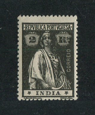1914 - Afinsa nº 256i. Ceres. Selo de 2r novo, COM CHARNEIRA (*) e goma original. Papel pontinhado, denteado 15x14. Estrelas: II-II (posição normal). Em boas condições.