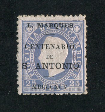 1895 - Afinsa nº 17. D. Luis com sobrecarga "CENTENARIO DE S. ANTONIO". Selo de 25 reis novo sem goma como emitido. Em boas condições.