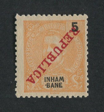 1911 - Afinsa nº 33. D. Carlos I com sobrecarga REPUBLICA. Selo de 5 reis novo, sem goma. SOBRECARGA INVERTIDA. Em boas condições.
