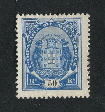 1895 - Afinsa nº 17i. Elefantes. Selo de 50r novo sem goma como emitido. Denteado 13 1/2, papel pontinhado. Em boas condições.