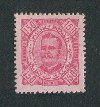 1893 - Afinsa nº 34a. D. Carlos I. Selo de 150 reis novo COM CHARNEIRA (*) e goma original. Denteado 12 1/2. Em boas condições.