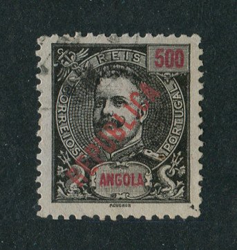 1914 - Afinsa nº 165. D. Carlos I com sobrecarga local REPUBLICA. Selo de 500r usado. Em boas condições.