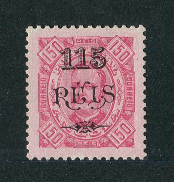 1902 - Afinsa nº 68a. D. Carlos I com sobretaxa. Selo de 115r/150r novo SEM GOMA. Papel porcelana, denteado 11 1/2. Em boas condições.