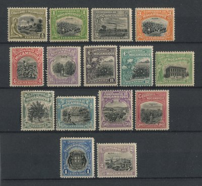 1925 - Afinsa nº 151/161. Motivos locais. Série completa, nova COM CHARNEIRA (*) e goma original. Em boas condições. (LER DESCRIÇÃO)