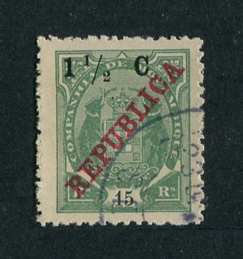 1916 - Afinsa nº 95f. Elefantes com sobrecarga local REPUBLICA. Selo de 1 1/2r/15r usado. Papel pontinhado. ''1'' COM PONTA CURTA. Em boas condições.