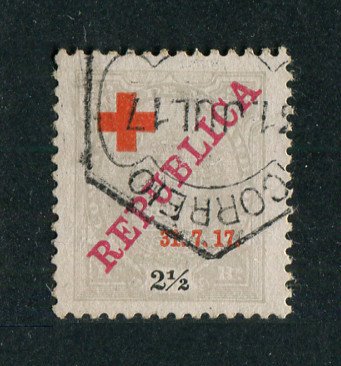1917 - Afinsa nº 107. Tipo Elefantes com sobrecargas REPUBLICA e CRUZ VERMELHA. Selo de 2 1/2r reis USADO. Carimbo de 31-JULHO-1917, único dia oficial de circulação. Em boas condições.