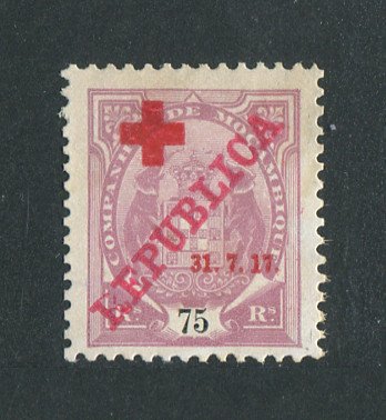 1917 - Afinsa nº 111. Tipo Elefantes com sobrecargas REPUBLICA e CRUZ VERMELHA. Selo de 75 reis novo, SEM GOMA. Em boas condições.