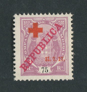 1917 - Afinsa nº 111b. Tipo Elefantes com sobrecargas REPUBLICA e CRUZ VERMELHA. Selo de 75 reis novo, SEM GOMA. ''1'' de ''31'' MAIOR. Em boas condições.