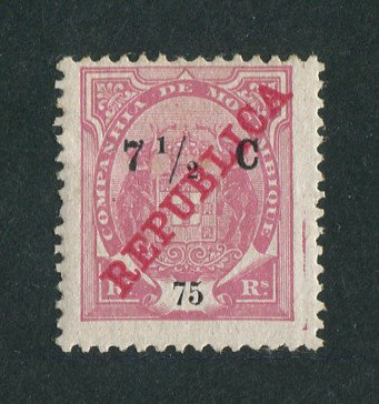 1916 - Afinsa nº 99. Elefantes com sobretaxa e sobrecarga REPUBLICA. Selo de 7 1/2c/75r novo COM CHARNEIRA (*) e goma original. SOBRECARGA DESLOCADA. Em boas condições.
