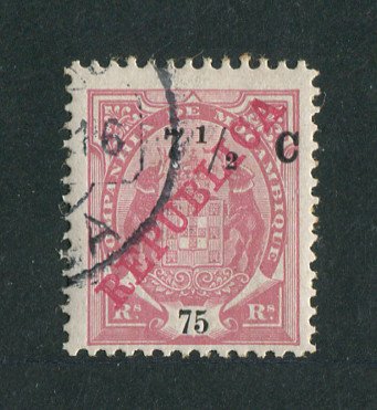 1916 - Afinsa nº 99. Elefantes com sobretaxa e sobrecarga REPUBLICA. Selo de 7 1/2c/75r usado. SOBRECARGA DESLOCADA. Em boas condições.