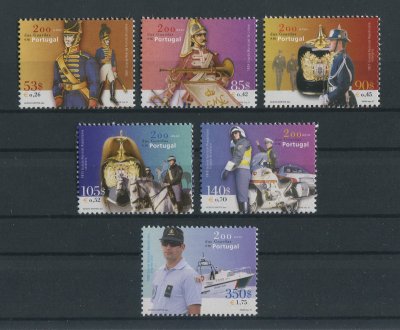 2001 - Afinsa nº 2825/2830. 200 Anos das Guardas em Portugal. Série nova sem charneira. Goma Original. Em boas condições.