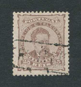 1882/83 - Afinsa nº 57a. D. Luis I de frente. Selo de 25 reis usado. Papel porcelana, denteado 12 1/2. CARIMBO NOMINATIVO - FRONTEIRA, pouco legível. Em boas condições.