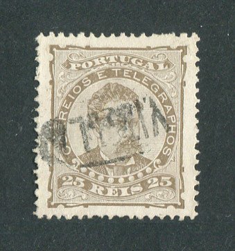 1882/83 - Afinsa nº 57b. D. Luis I de frente. Selo de 25 reis usado. Papel porcelana, denteado 13 1/2. CARIMBO NOMINATIVO - VIZELA. Em boas condições.