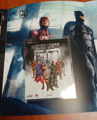 2020 - CARTEIRA ESPECIAL - Liga da Justiça - Contém o bloco nº 642A (numerado), FDC (numerado) e a série completa nº 5288/5293. Em boas condições. (apenas foram emitidas 3000 exemplares)