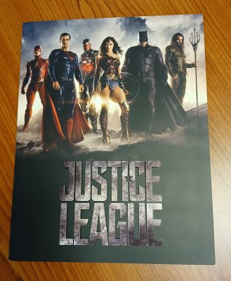 2020 - CARTEIRA ESPECIAL - Liga da Justiça - Contém o bloco nº 642A (numerado), FDC (numerado) e a série completa nº 5288/5293. Em boas condições. (apenas foram emitidas 3000 exemplares)