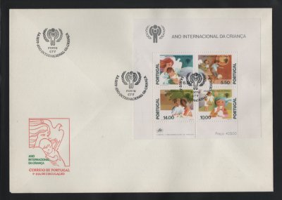 1979 - FDC Bloco nº 28. Ano Internacional da Criança. Carimbo do Porto. Em boas condições.