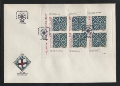 1981 - FDC Bloco nº 34. 5 Séculos do Azulejo em Portugal - Motivo 1. Carimbo de Coimbra. Em boas condições.