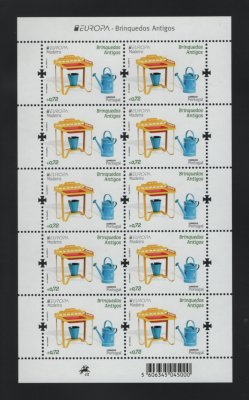 2015 - Folha Miniatura nº 81. Europa - Brinquedos Antigos - Madeira. Nova sem charneira. Em boas condições.