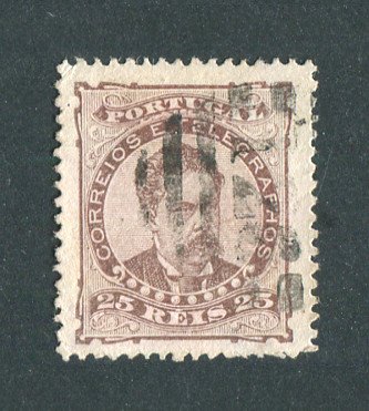 1882/83 - Afinsa nº 57e. D. Luis I de frente. Selo de 25 reis usado. Papel liso, denteado 13 1/2. Carimbo nº 126 - Vila Nova de Foz Côa (2ª REFORMA). Pequena transparência.