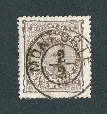 1882/83 - Afinsa nº 57b. D. Luis I de frente. Selo de 25 reis usado. Papel porcelana, denteado 13 1/2. CARIMBO DE MONFORTE. Em boas condições.