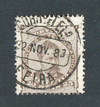 1882/83 - Afinsa nº 57a. D. Luis I de frente. Selo de 25 reis usado. Papel porcelana, denteado 12 1/2. CARIMBO DE SANTA MARIA DA FEIRA. Em boas condições.