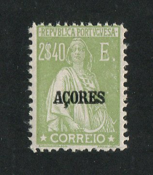 1924 - Afinsa nº 214. Ceres. Selo de 2$40 novo SEM CHARNEIRA (**) e com goma original. Selo mais curto (em altura), proveniente da ultima fila folha. Em boas condições.