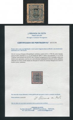 1896 - Afinsa nº 31. D. Carlos com sobretaxa. Selo de 50r/300r USADO. Com CERTIFICADO DE PERITAGEM (CERTIFICATE). Em boas condições.