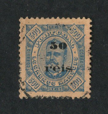 1896 - Afinsa nº 31. D. Carlos com sobretaxa. Selo de 50r/300r USADO. Com CERTIFICADO DE PERITAGEM (CERTIFICATE). Em boas condições.