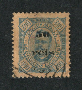 1896 - Afinsa nº 31. D. Carlos com sobretaxa. Selo de 50r/300r usado. Pequena transparência.