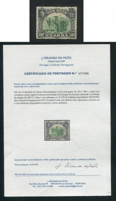 1903 - Afinsa nº 47. D. Carlos I com sobretaxa. Selo de 130r/300r novo, SEM GOMA. Com CERTIFICADO DE PERITAGEM. Em boas condições.