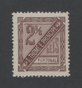 1893 - Afinsa nº 30a. D. Carlos I. Selo de 2 1/2 reis novo, COM CHARNEIRA (*) e goma original. Denteado 13 1/2. Em boas condições.