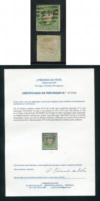 1871 - Afinsa nº 18e. D. Luis I fita direita. Selo de 50 reis usado. Papel liso, denteado 12 1/2. Com CERTIFICADO DE PERITAGEM. Ligeiramente redenteado na margem superior, quase impercetível, mas de uma forma geral está em boas condições.