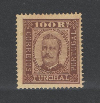 1892 - Afinsa nº 9b. D. Carlos I. Selo de 100 reis novo SEM GOMA. Denteado 13 1/2. Em boas condições.