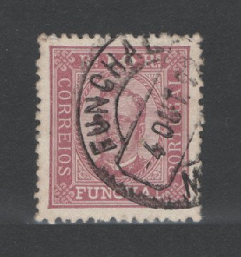 1892 - Afinsa nº 2. D. Carlos I. Selo de 10 reis USADO. Papel porcelana, denteado 12 1/2. Em boas condições.