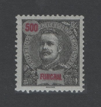 1897 - Afinsa nº 26. D. Carlos I. Selo 500 reis novo, COM CHARNEIRA (*) e goma original. Denteado 11 1/2. Em boas condições.