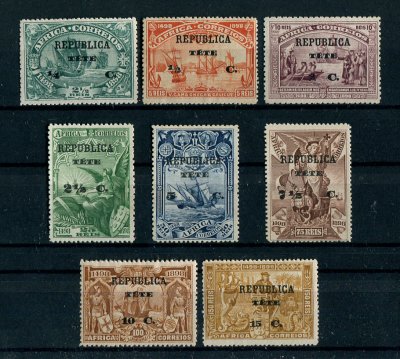 1913 - Afinsa nº 1/8. 4º Centenário ... para a índia. Sobre selos de Africa. Série completa nova, SEM GOMA. Em boas condições.