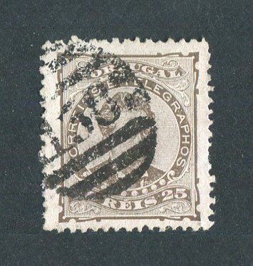 1882/83 - Afinsa nº 57a. D. Luis I de frente. Selo de 25 reis usado. Papel porcelana, denteado 12 1/2. Carimbo nº 138 - Lamego (2ª Reforma). Tem um denteado irregular.