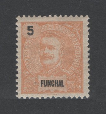 1897 - Afinsa nº 14. D. Carlos I. Selo 5 reis novo, COM CHARNEIRA (*) e goma original. Em boas condições.