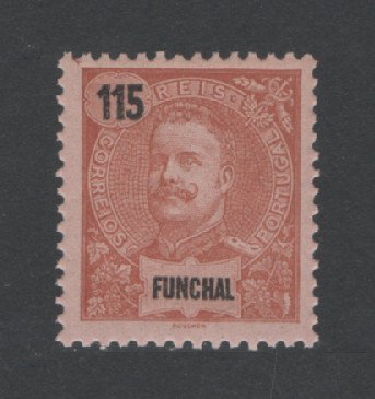 1898 - Afinsa nº 32. D. Carlos I. Selo de 115 reis novo, COM CHARNEIRA (*) e goma original. Em boas condições.