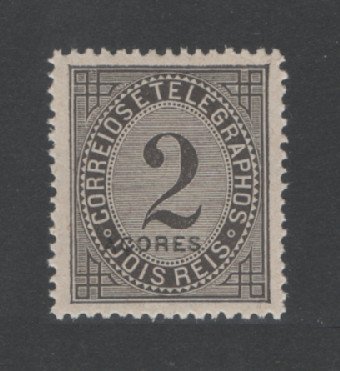1885 - Afinsa nº 51. Taxa de Telegramas. Selo de 2 reis NOVO SEM CHARNEIRA (**) e com goma original. Sobrecarga a preto, denteado 12 1/2. Em boas condições.