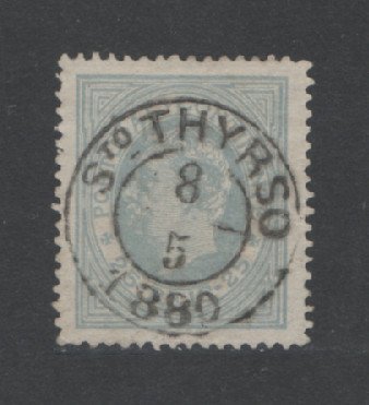 1880/81 - Afinsa nº 53A. D. Luis I, de perfil. Selo de 25 reis usado. Papel liso, denteado 13 1/2. Carimbo de Santo Tirso (St. Thyrso). Em boas condições.