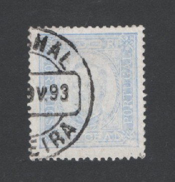 1892 - Afinsa nº 6b. D. Carlos I. Selo de 50 reis USADO. Papel porcelana, denteado 13 1/2. Pequena transparência e cor irregular.