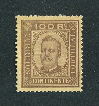1892 - Afinsa nº 73B. D. Carlos I. Selo de 100 reis NOVO, SEM GOMA. Papel porcelana, denteado 13 1/2. Em boas condições.
