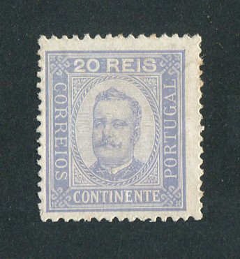1892 - Afinsa nº 75. D. Carlos I. Selo de 20 reis NOVO, SEM GOMA. Papel porcelana, denteado 12 1/2. Em boas condições.