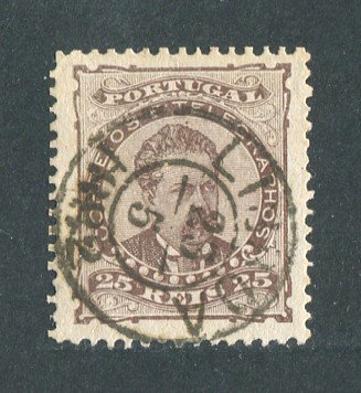 1882/83 - Afinsa nº 57d. D. Luis I de frente. Selo de 25 reis usado. Papel liso, denteado 12 1/2. Em boas condições.